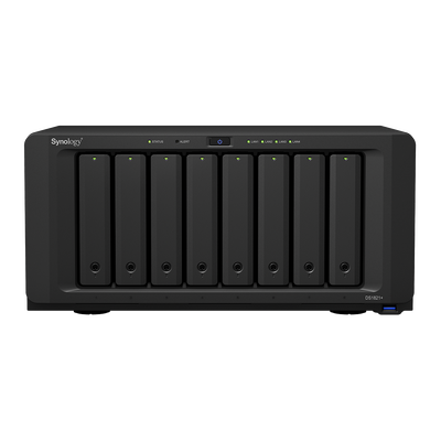 Servidor NAS de escritorio con 8 bahías / Expansible a 18 bahías / Hasta 256 TB / 4GB de RAM