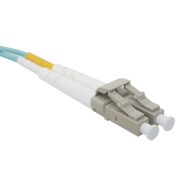 Jumper de Fibra Óptica Multimodo 50/125 XGLO OM3, LC-LC Duplex, OFNR, Color Aqua, 3 Metros - Image 3