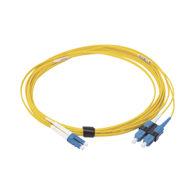 Jumper de Fibra Óptica Monomodo (OS2), XGLO, LC/UPC-SC/UPC Duplex, OFNR, Color Amarillo, 5 Metros - Image 2